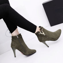 Charger l&#39;image dans la galerie, Chelsa- Bottes à femme Look sexy et comfortable
