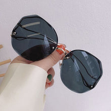 Charger l&#39;image dans la galerie, Lunettes de soleil rondes irrégulières pour femmes
